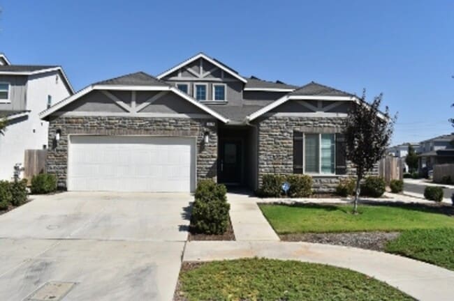 Building Photo - 2423 Gabriel Dr