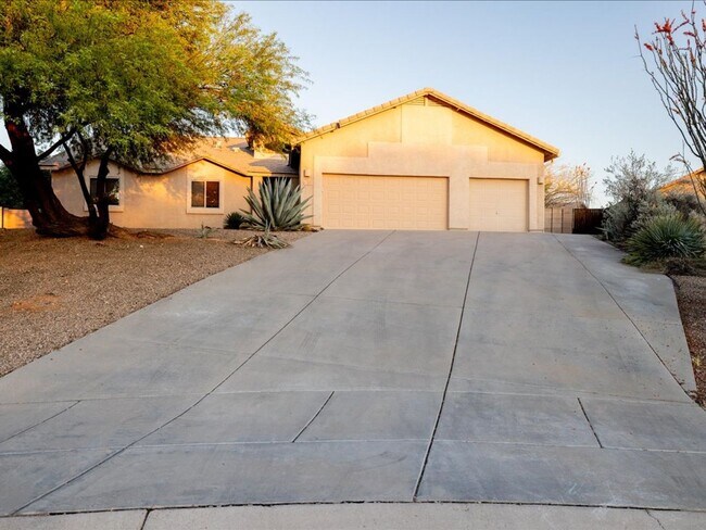 4 Bedroom 2 Bathroom - 4 Bedroom 2 Bathroom House