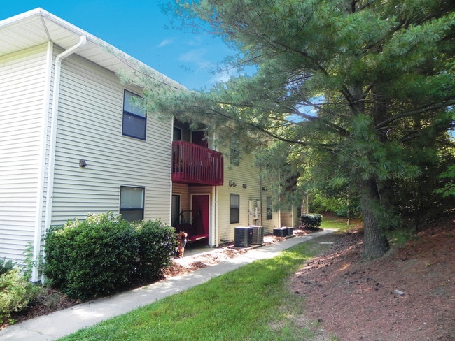 Photo - Salisbury Square