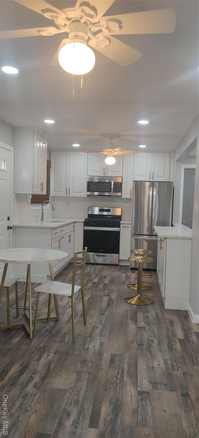 Photo - 255-10 149th Ave