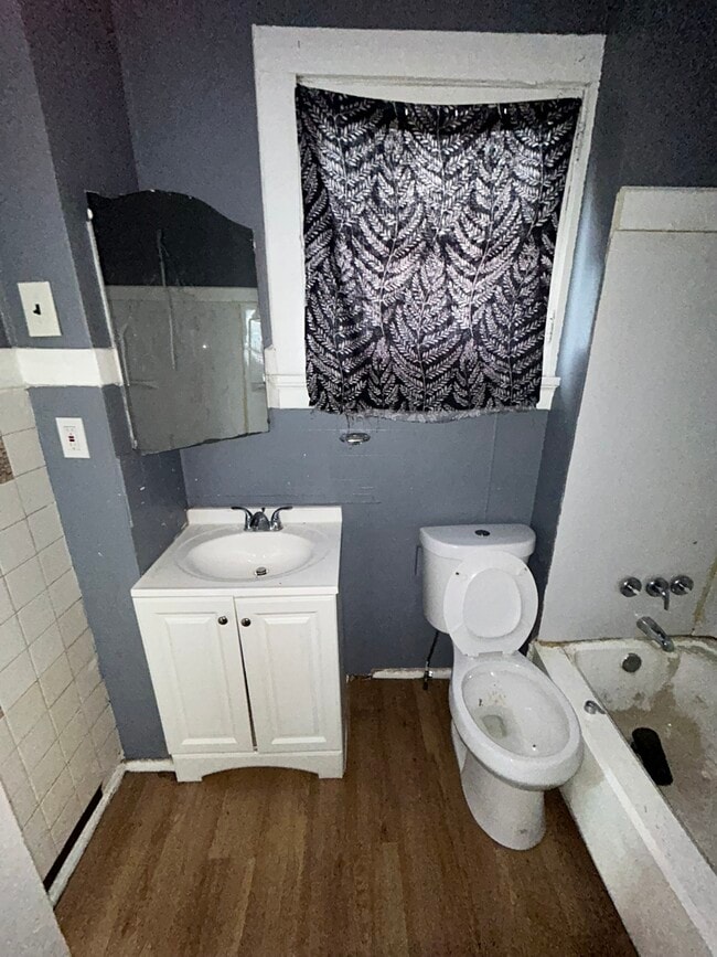 Photo - 5312 Hamilton Ave