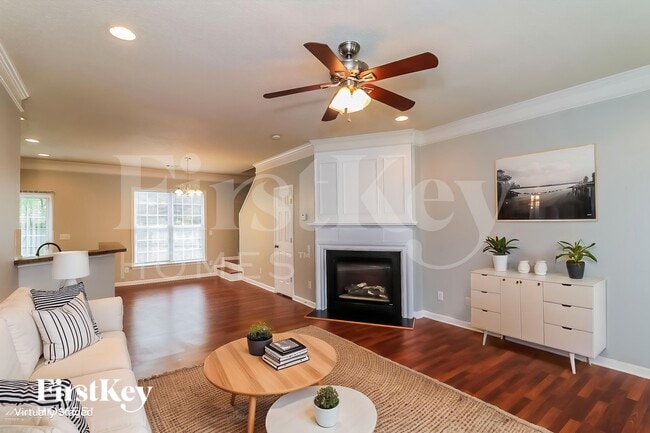 Photo - 1658 Heyford Cir NW