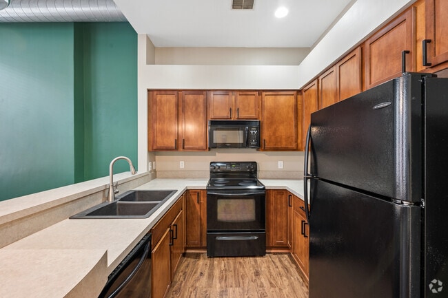 1BR, 1BA - 700SF - Kitchen