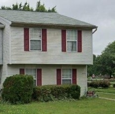 Building Photo - 2083 Tanglewood Dr