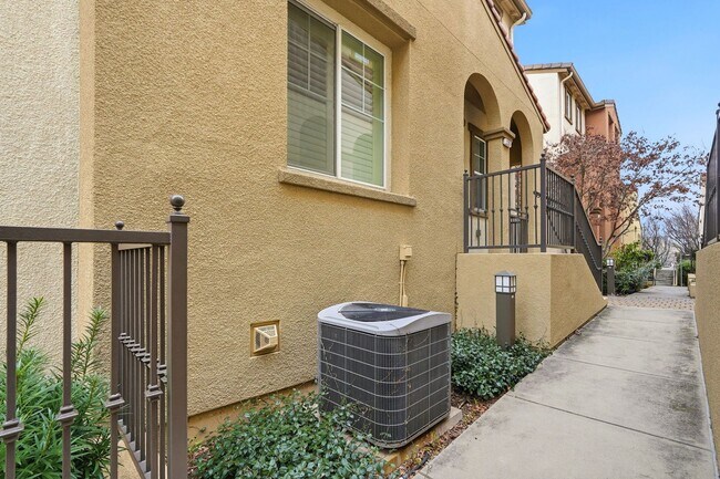 Photo - Spacious 2BR/2BA End-Unit Condo for rent in Warm Springs – Montebello Community