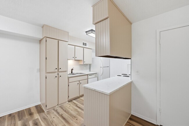 Photo - 801 W Gibson St Unit 113