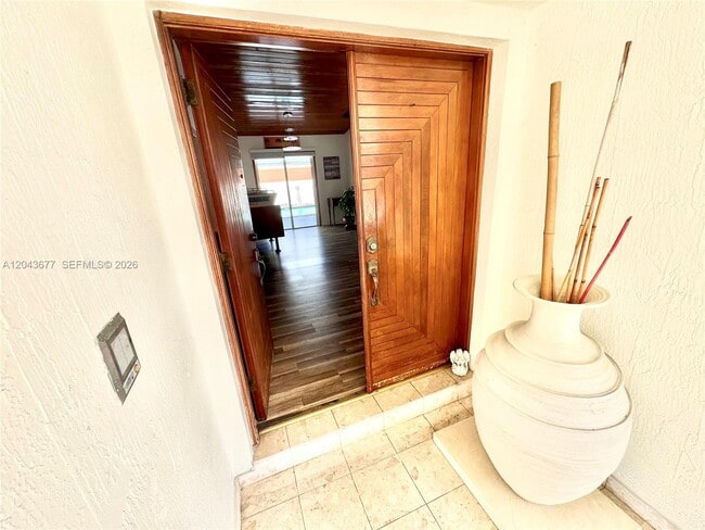 Photo - 18701 Wentworth Dr