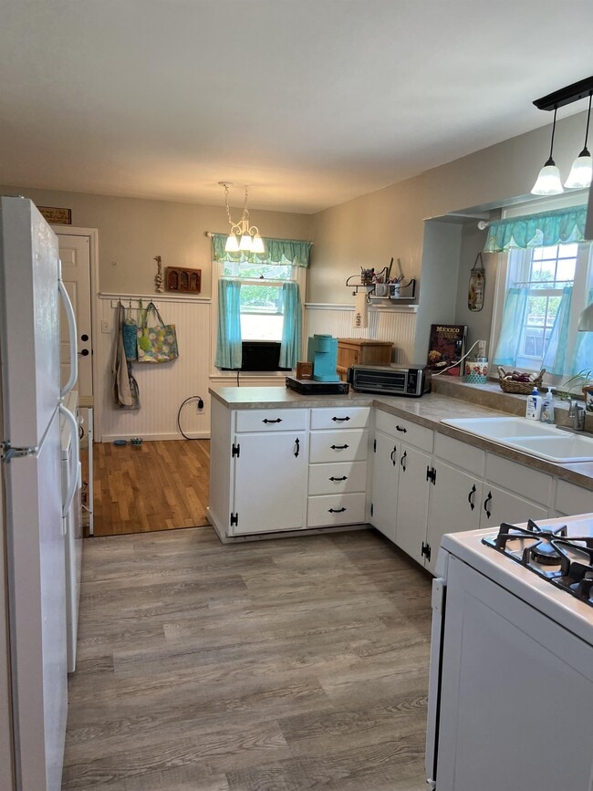 Photo - 601 E McKissock St