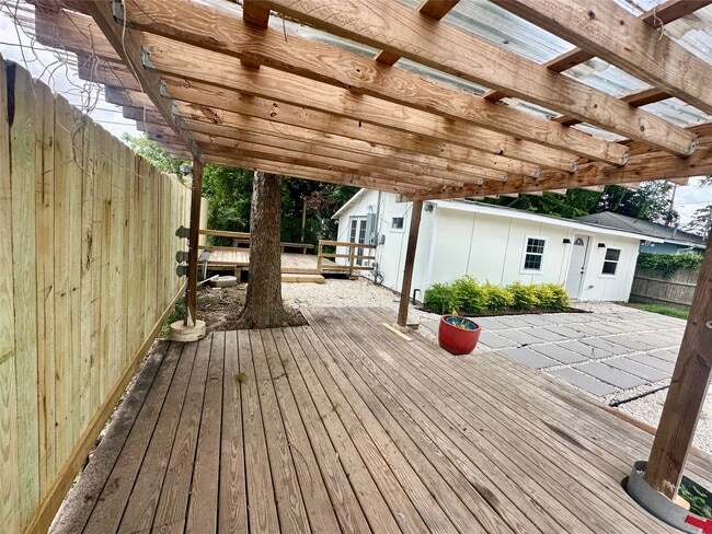 Building Photo - 4109 Edison St