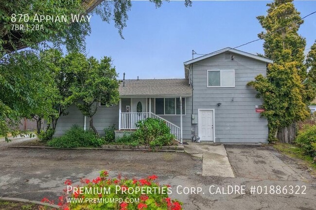 Photo - 870 Appian Way