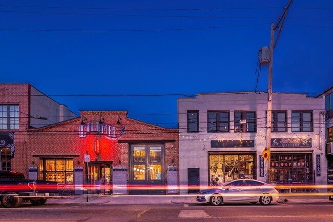 Photo - 2038 N Front St Unit 204