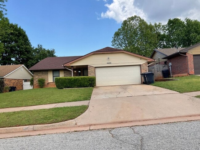 3 Bed. 2 Bath, 2 Car Garage - 3 Bed. 2 Bath, 2 Car Garage House