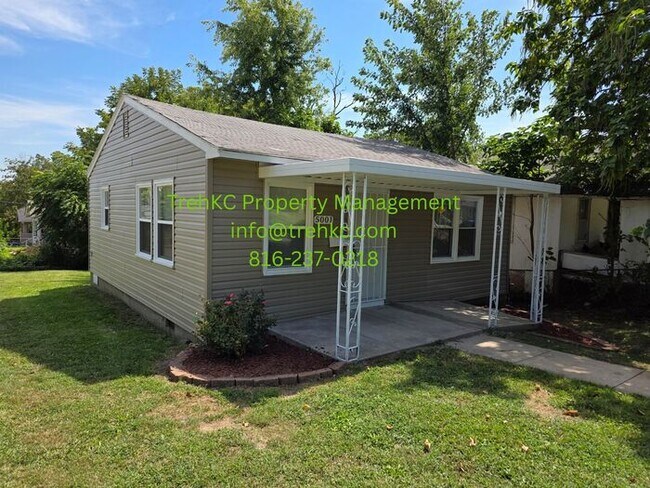 Freshly Updated 3-Bedroom Home in Blue Hills!