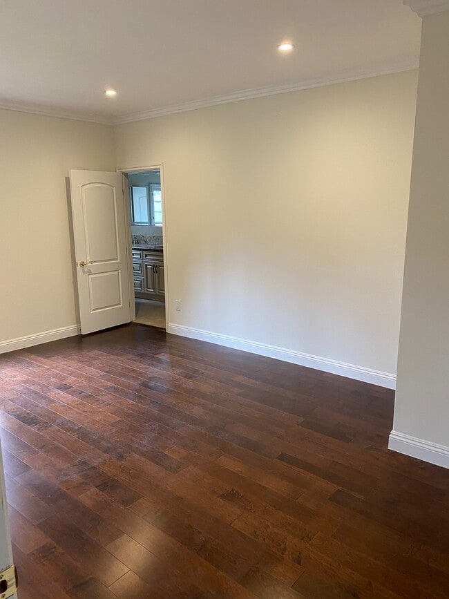 Photo - 907 S Wooster St Unidad 907 s wooster