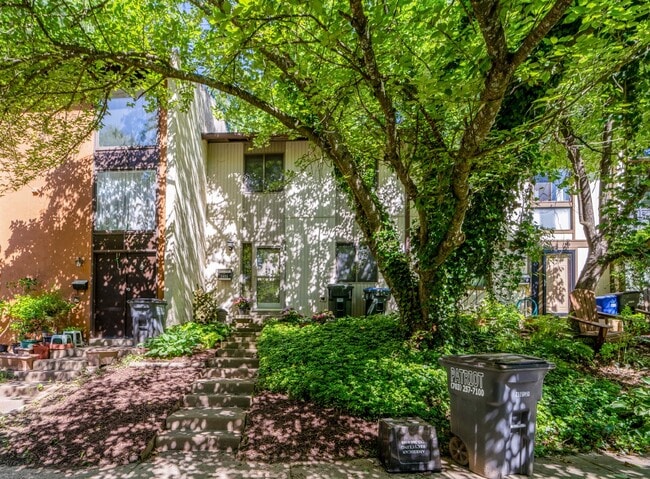 Photo - Renovated townhouse backing to trees with loads of privacy!