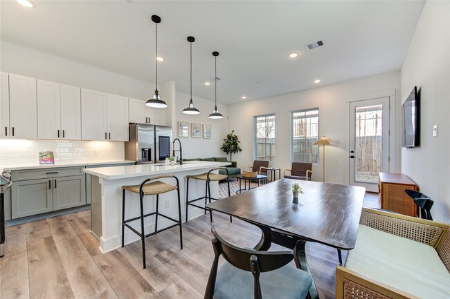 Building Photo - 2906 Stevens St