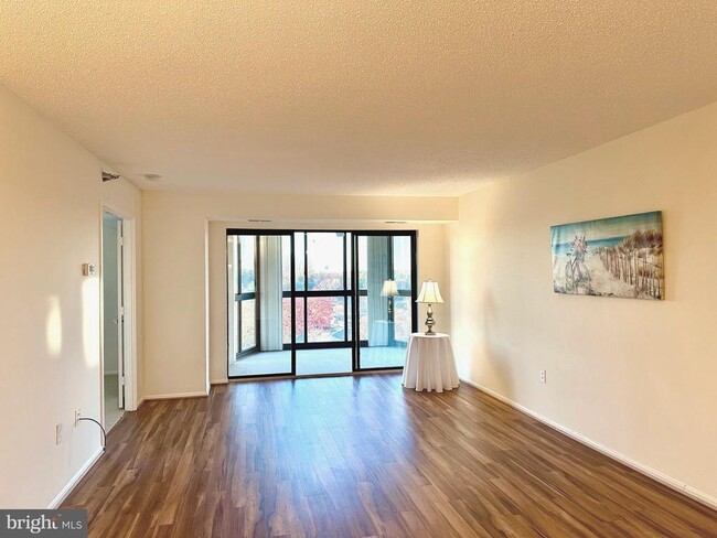 Building Photo - 3310 N Leisure World Blvd Unit 917