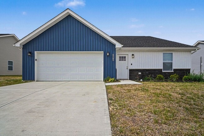 Building Photo - Stylish 4BR Getaway in Quiet Dayton Suburb