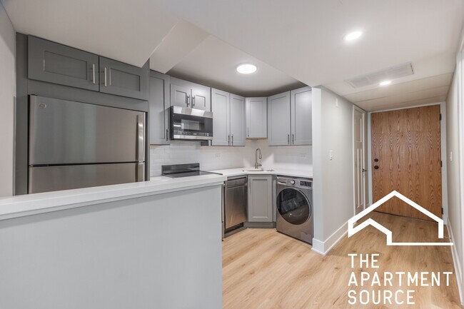 Photo - 1223 N La Salle Dr