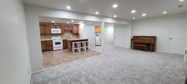 Kitchen - 7438 S Camelback Cir Unit basement