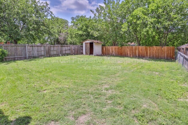 Photo - 1815 Big Rock Dr
