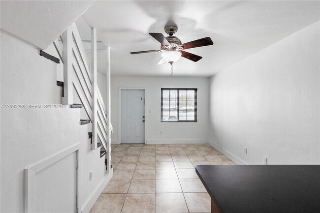 932 SW 6th St Unit 5