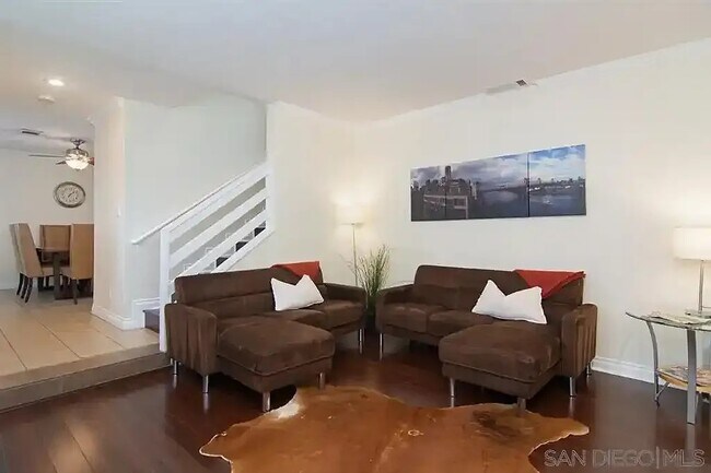 Photo - 3175 Howard Ave