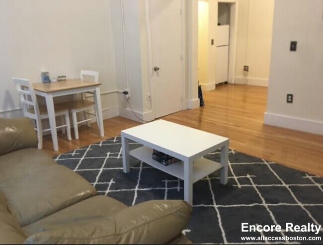 Photo - 15 Aberdeen St