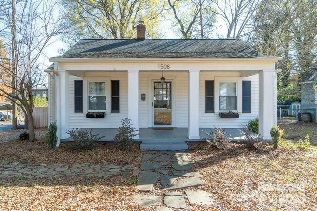 Building Photo - 1508 Chippendale Rd Rental