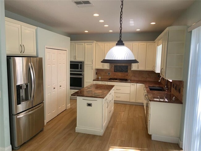 Photo - 4527 Riverton Dr