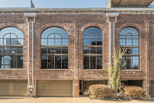 Building Photo - 3911 Gilbert Ave