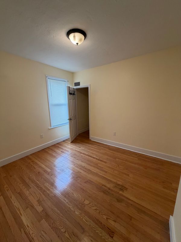 Photo - 8 Wilson St Unit #2