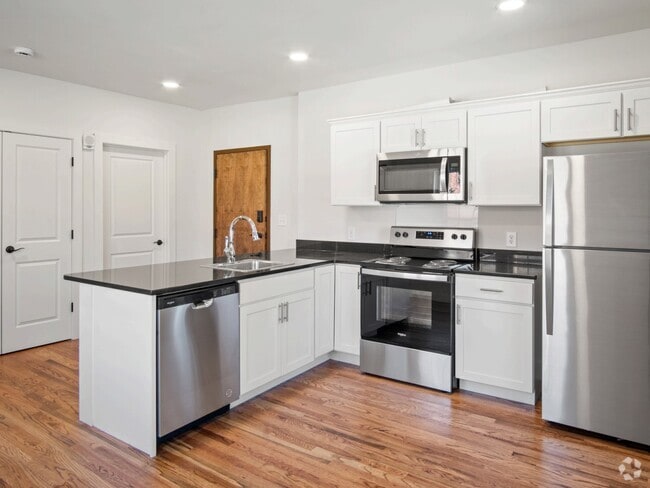 Building Photo - Graham Apartments