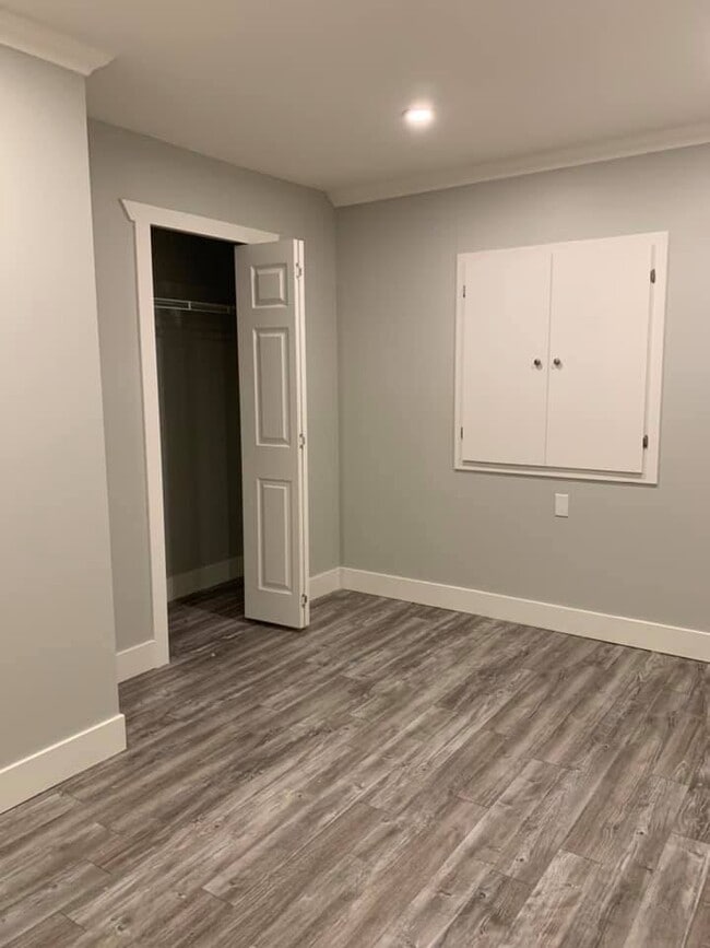 Building Photo - 46619 Arbutus Ave Unit C