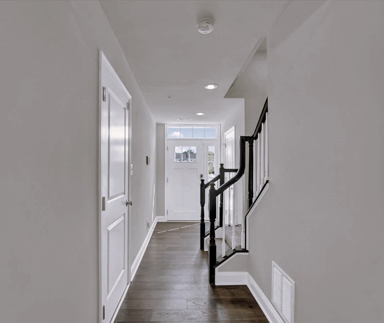 Photo - 555 Roszel Way