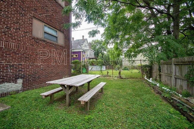 Photo - 2060 N Delaware St Unit Apt 10