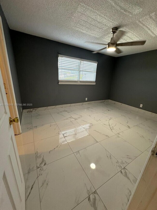 Photo - 700 SW 80th Terrace