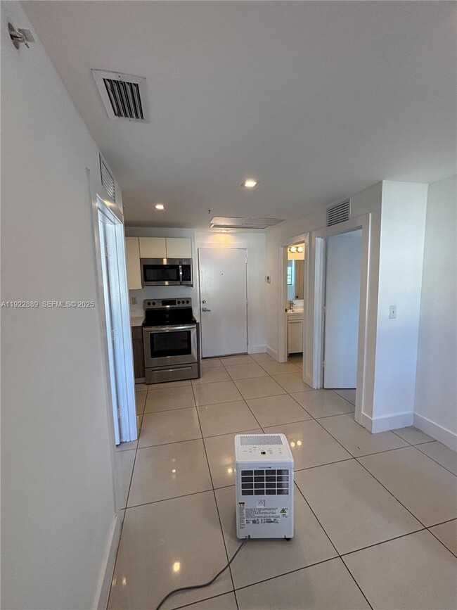 Photo - 829 SW 18th Ave Unit 206
