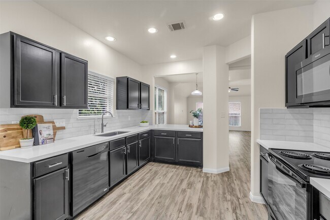 Photo - 3807 Springcrest Ln