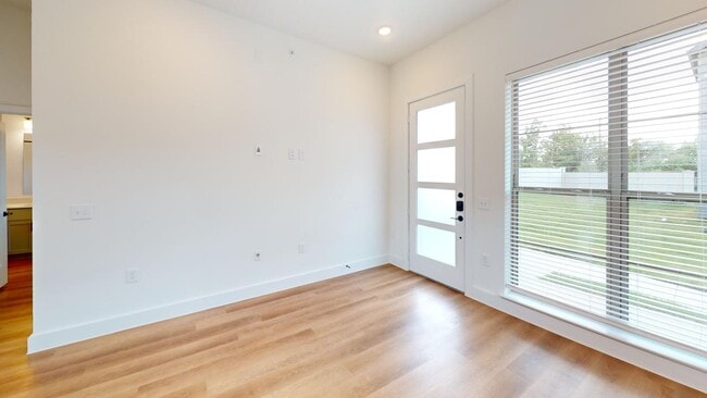 Photo - 1018 Collie Ct