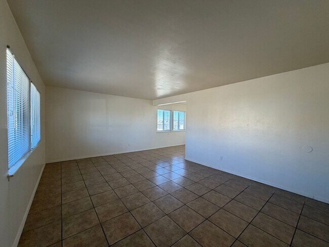 Photo - P363 Unidad 900