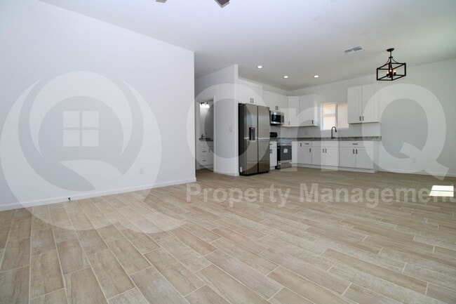 Photo - 88 W James L Sullivan St