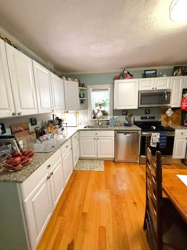 Photo - Spacious and updated 3-bedroom condo just ... Unit 1