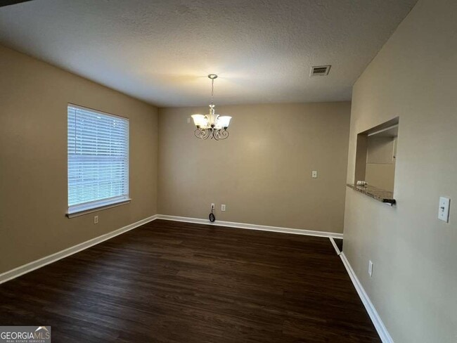 Photo - 517 Lake Jordan Blvd W