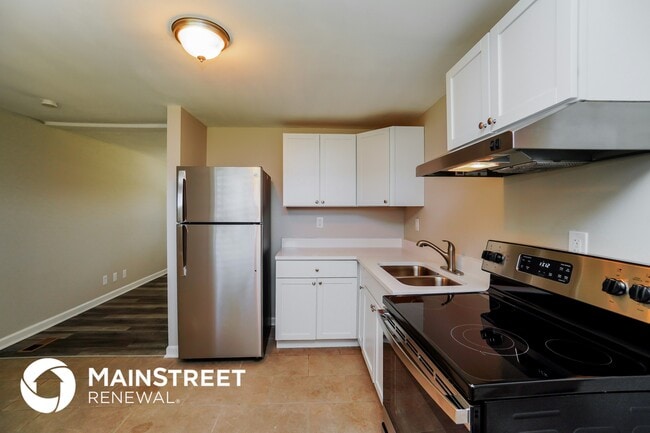 Photo - 357 Amesbury Dr