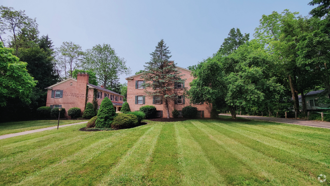 Building Photo - Green Acres Of Ravenna Rental