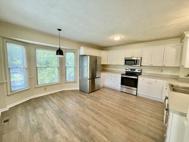 Photo - 3 Bed, 2 Bath Nest In Beaver Run