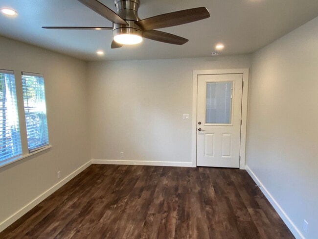 Photo - crock708 Unit 708-A