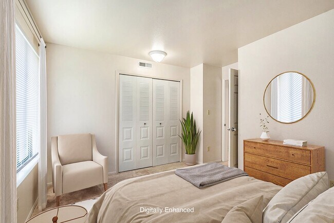 Photo - West Wind Apartments