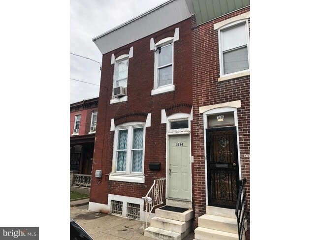 Building Photo - 3534 N 8th St Unit 2R